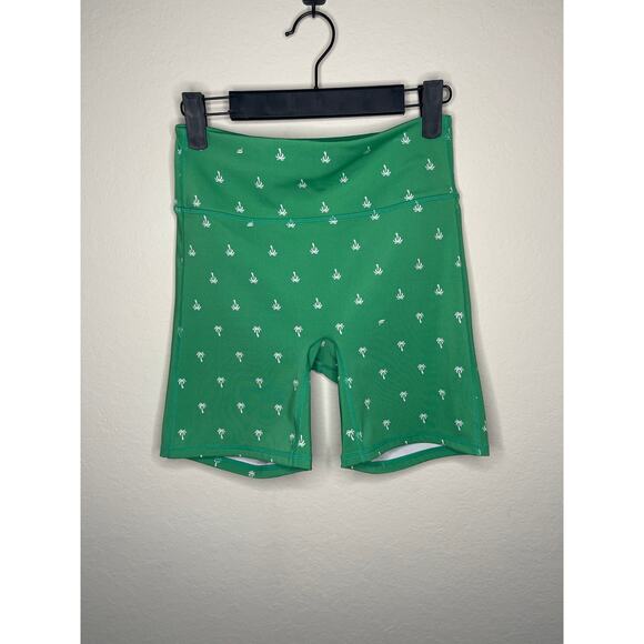 Fabletics Anywhere Motion365+ High-Waisted 6'' Short Lucky Green Palm - Size XS - Picture 4 of 6